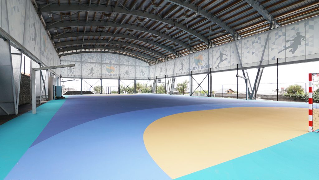 chantier de couverture du plateau sportif Denis Pothin